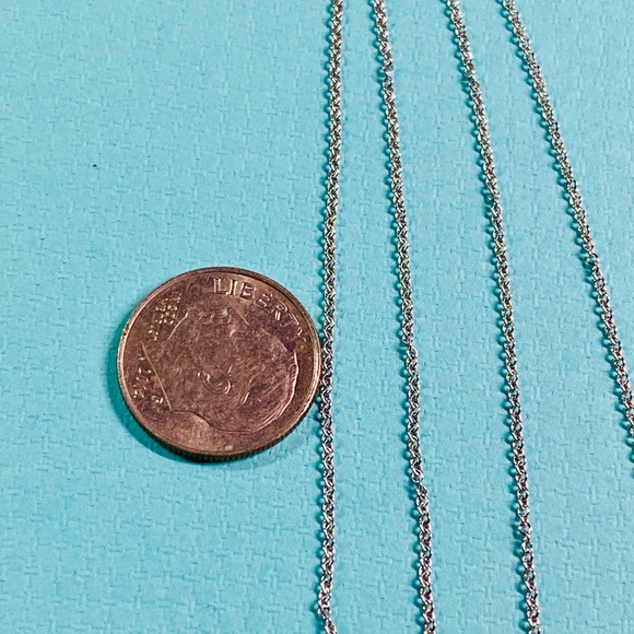 Tiffany & Co 18k gold chain 20” New with box  MSRP $550 - Picture 5 of 5